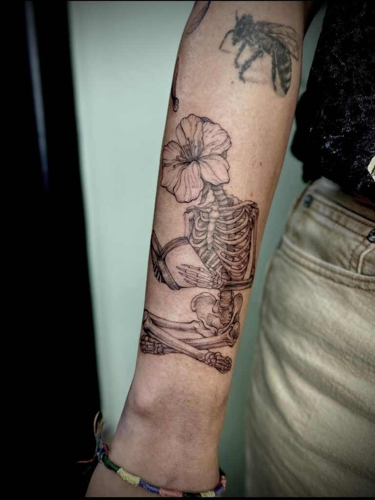 design tatuaj literatura si citit