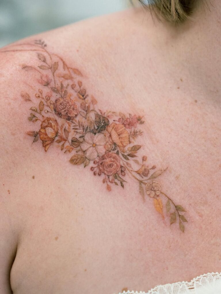 flori si frunze de toamna colorate